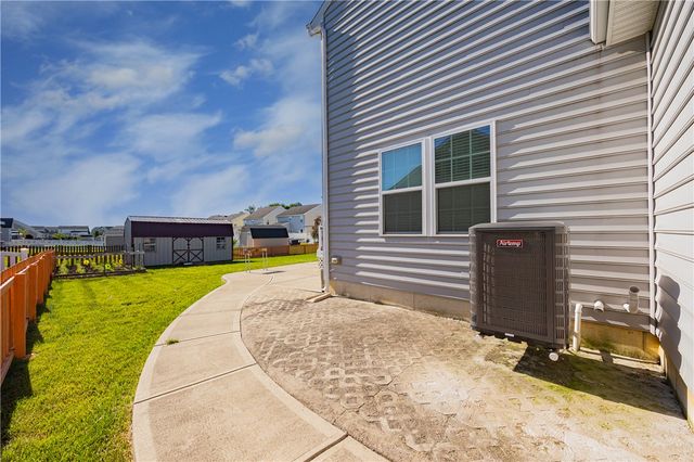 1120 Senna Street, Tipp City, OH 45371