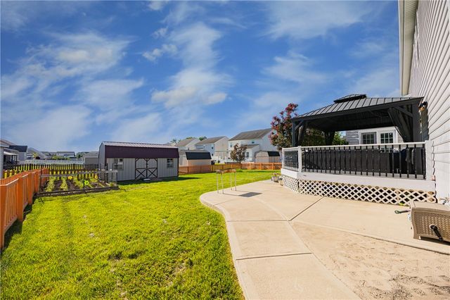 1120 Senna Street, Tipp City, OH 45371