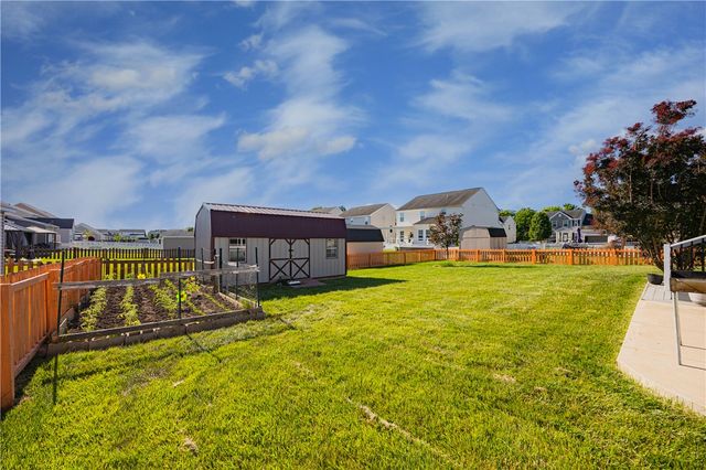 1120 Senna Street, Tipp City, OH 45371