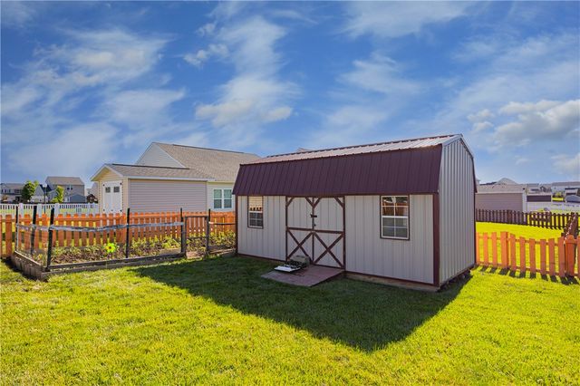 1120 Senna Street, Tipp City, OH 45371