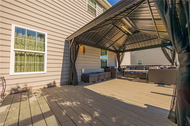 1120 Senna Street, Tipp City, OH 45371