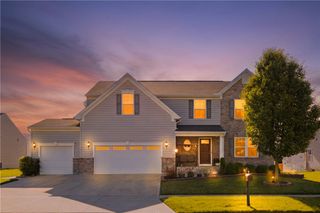 1120 Senna Street, Tipp City, OH 45371