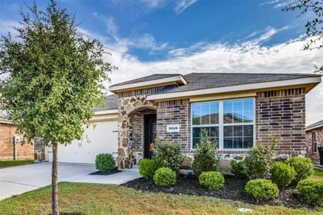 2316 Julia Lane, Forney, TX 75126