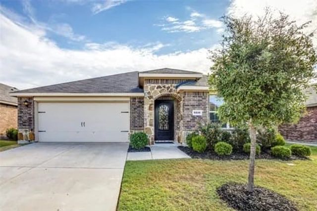 2316 Julia Lane, Forney, TX 75126