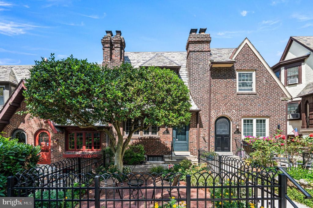 3453 W QUEEN LN, PHILADELPHIA, PA 19129 — exterior