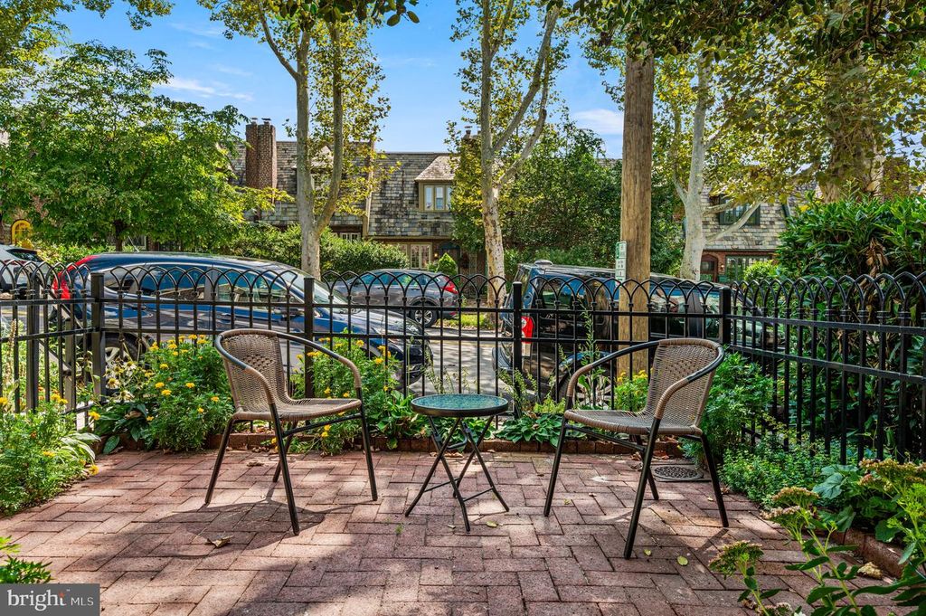 3453 W QUEEN LN, PHILADELPHIA, PA 19129 — photo 3