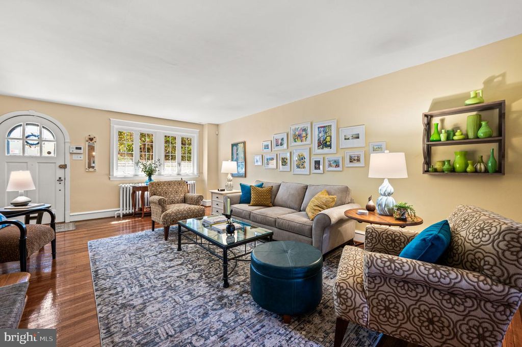 3453 W QUEEN LN, PHILADELPHIA, PA 19129 — photo 4