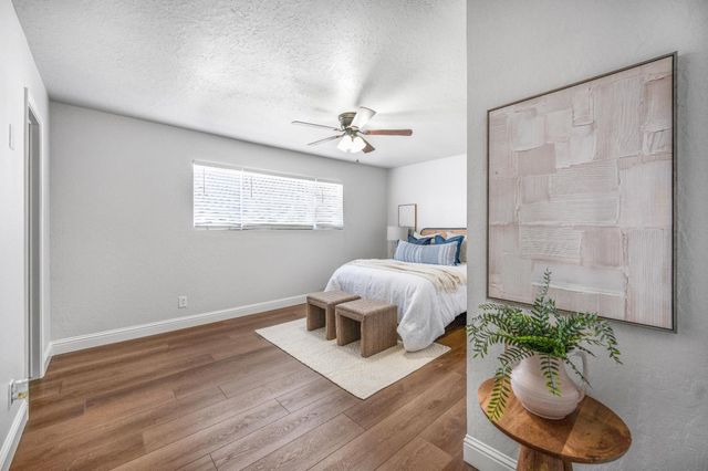 1521 Stanford Avenue, Clovis, CA 93611