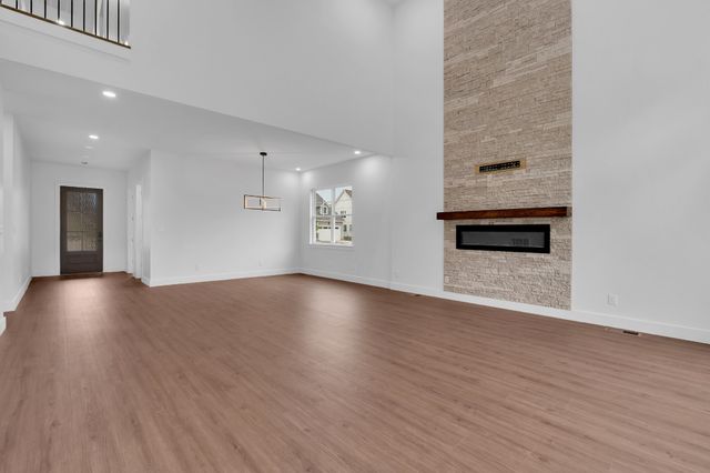 347 Campfire Ct, Winchester, TN 37398