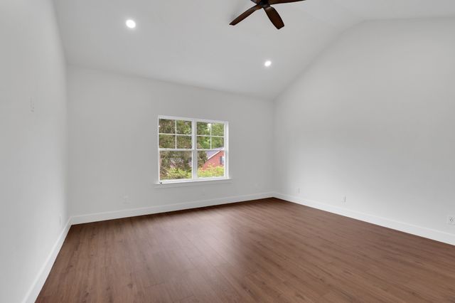 347 Campfire Ct, Winchester, TN 37398