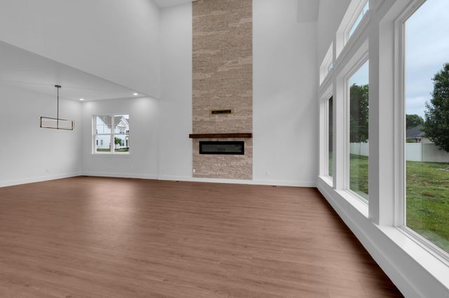 347 Campfire Ct, Winchester, TN 37398