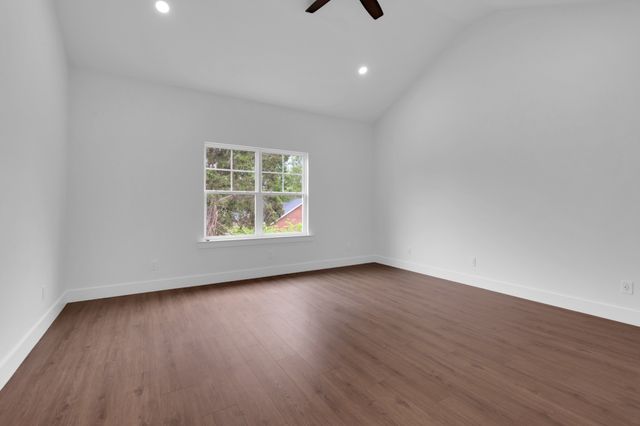 347 Campfire Ct, Winchester, TN 37398