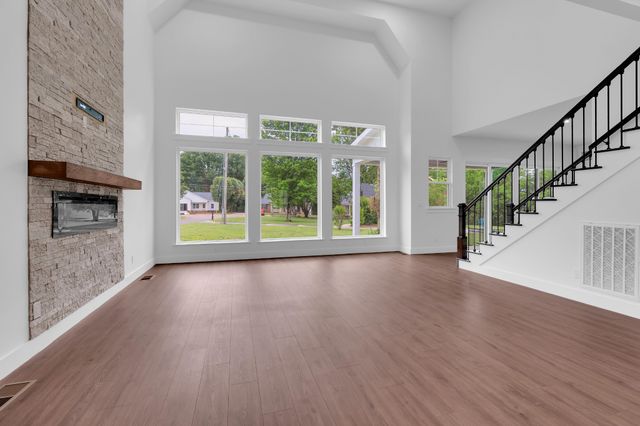 347 Campfire Ct, Winchester, TN 37398