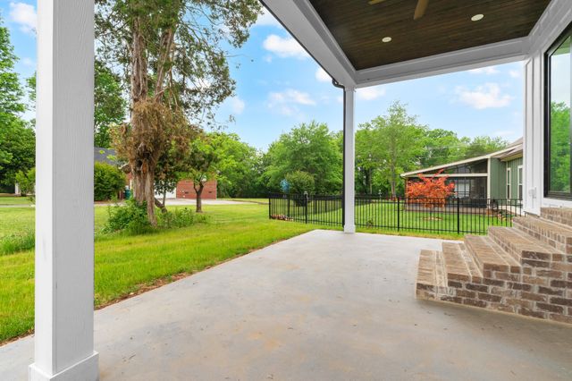347 Campfire Ct, Winchester, TN 37398