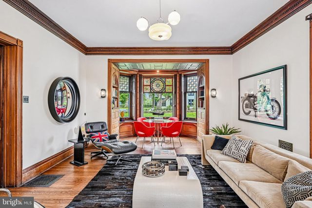 51 E PENN ST, Philadelphia, PA 19144