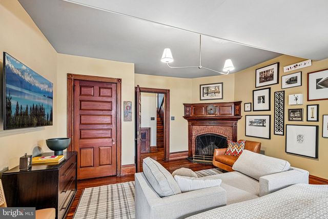 51 E PENN ST, Philadelphia, PA 19144
