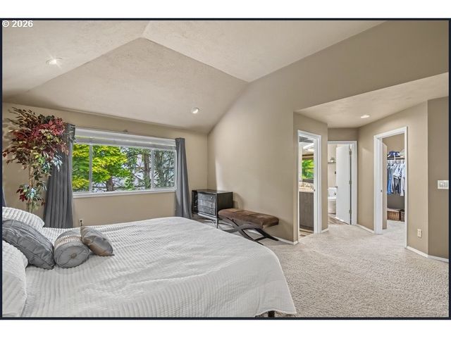 16323 Ne Eugene Ct, Portland, OR 97230