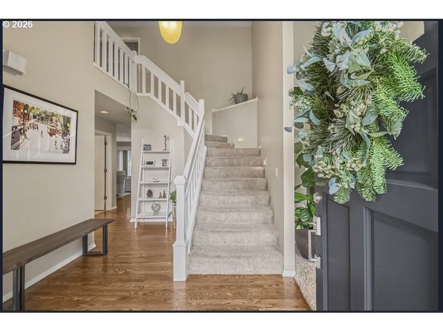 16323 Ne Eugene Ct, Portland, OR 97230