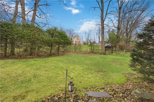 100 Hermitage Circle, Ligonier Twp, PA 15658