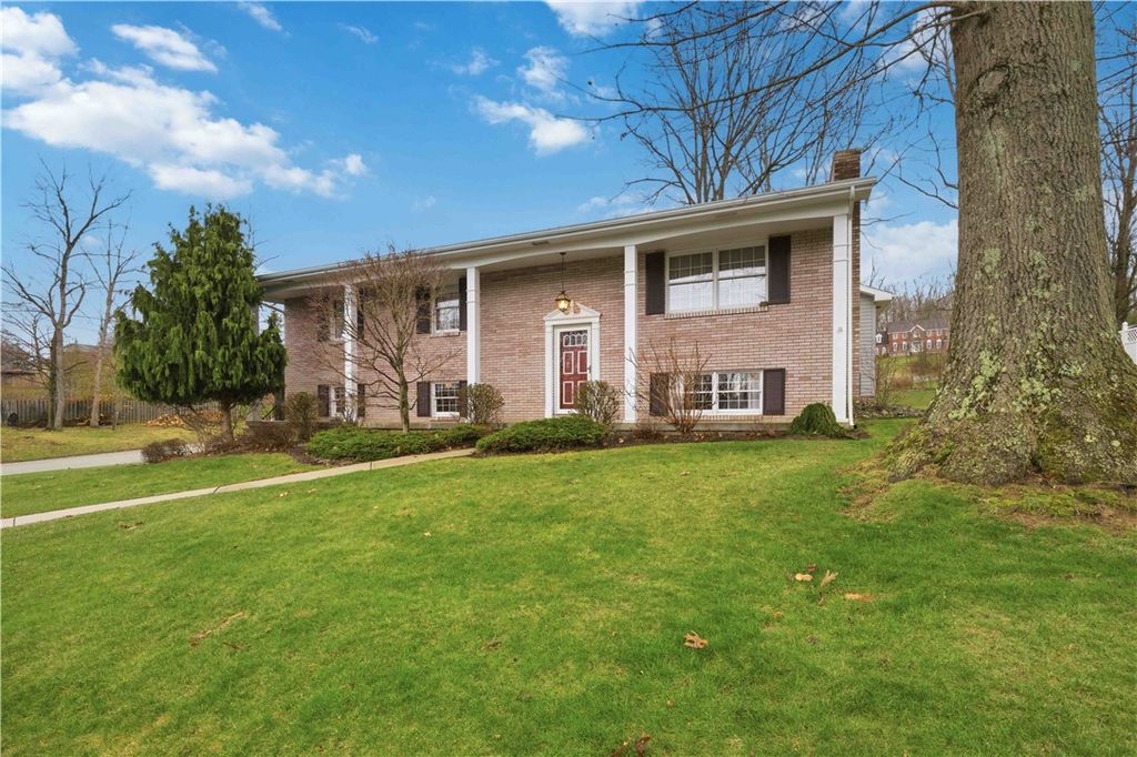 100 Hermitage Circle, Ligonier Twp, PA 15658
