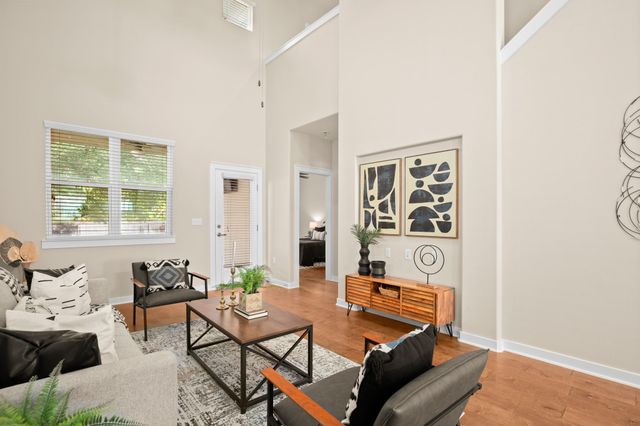 8945 Parker Ranch CIR B, Austin, TX 78748