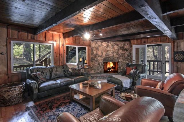 422 Klamath, Lake Arrowhead, CA 92352