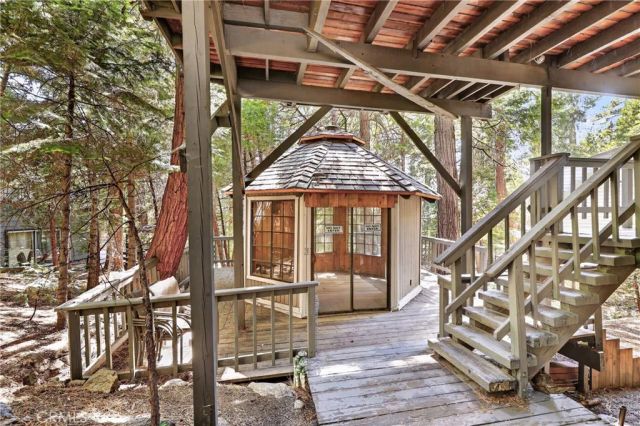 422 Klamath, Lake Arrowhead, CA 92352