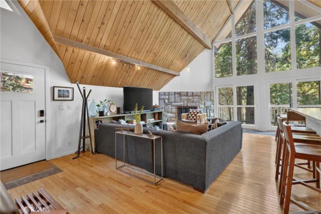 422 Klamath, Lake Arrowhead, CA 92352