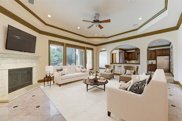 5207 Eagle Pointe Court, Sugar Land, TX 77479