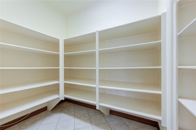 5207 Eagle Pointe Court, Sugar Land, TX 77479