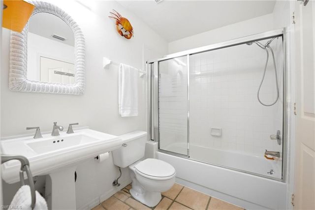 2872 Crown Pointe BLVD, Naples, FL 34112