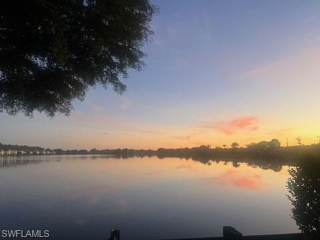 2872 Crown Pointe BLVD, Naples, FL 34112