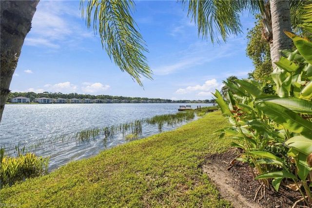 2872 Crown Pointe BLVD, Naples, FL 34112