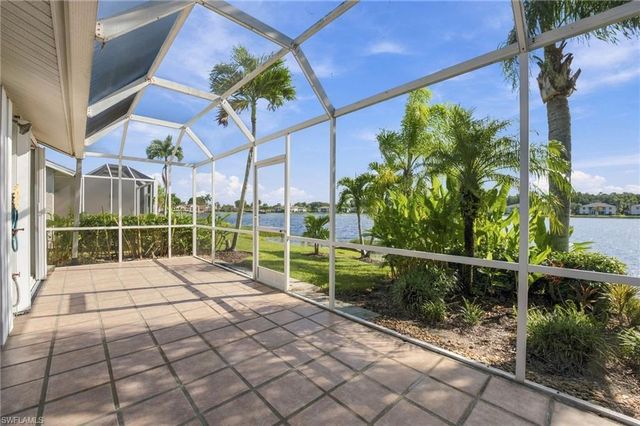 2872 Crown Pointe BLVD, Naples, FL 34112