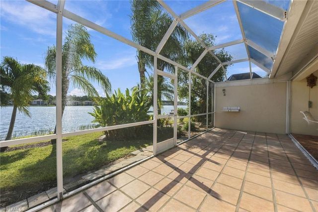 2872 Crown Pointe BLVD, Naples, FL 34112