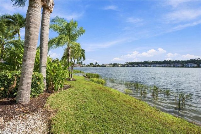 2872 Crown Pointe BLVD, Naples, FL 34112