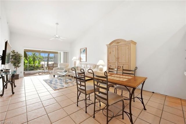 2872 Crown Pointe BLVD, Naples, FL 34112