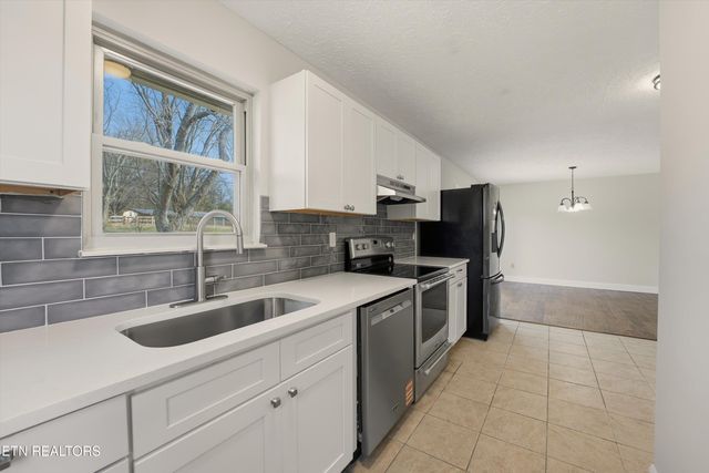 5413 Pryor Rd, Maryville, TN 37804