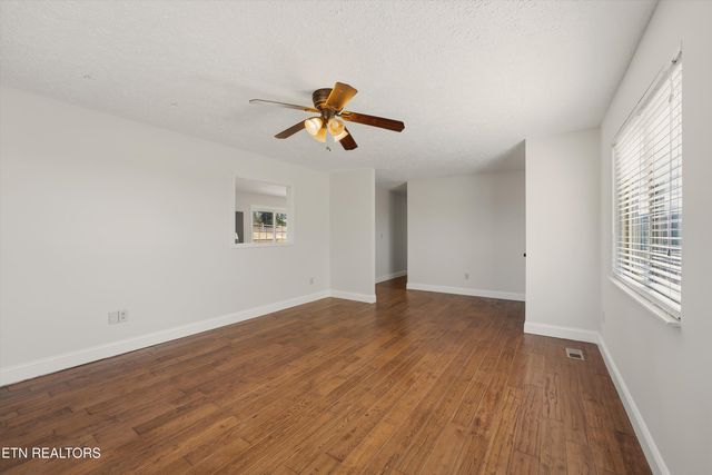 5413 Pryor Rd, Maryville, TN 37804