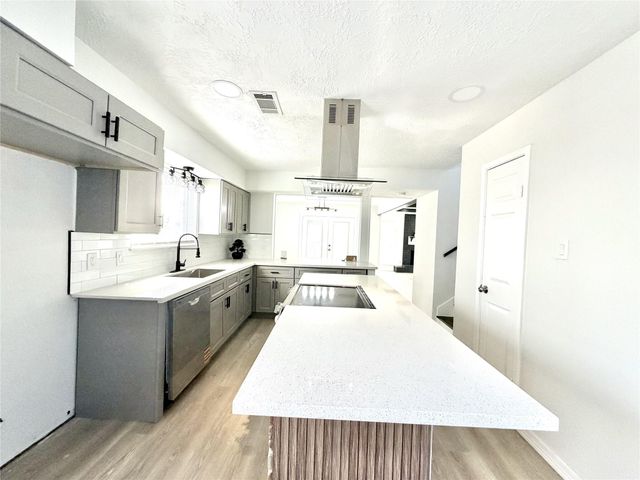 18907 Jodywood Drive, Humble, TX 77346