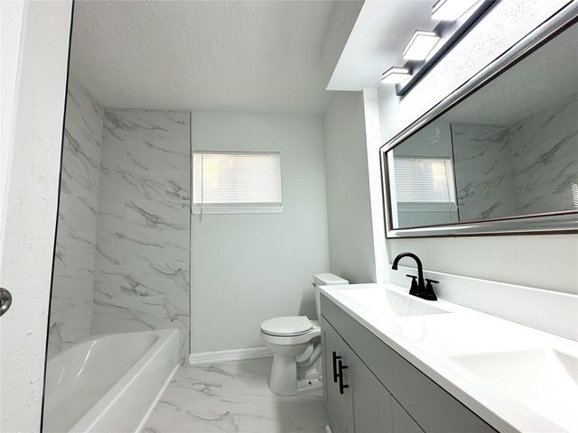 18907 Jodywood Drive, Humble, TX 77346