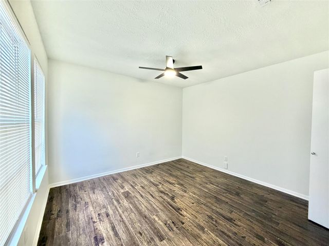 18907 Jodywood Drive, Humble, TX 77346