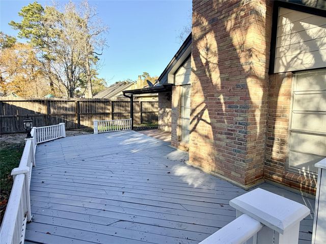 18907 Jodywood Drive, Humble, TX 77346