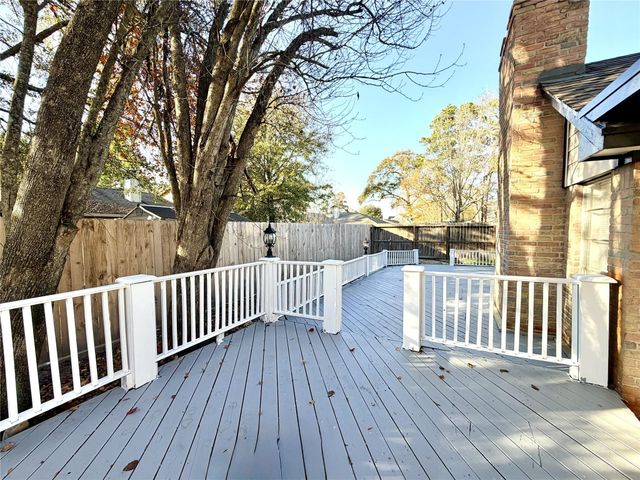 18907 Jodywood Drive, Humble, TX 77346