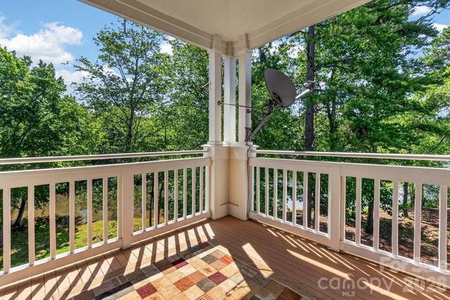 797 Peninsula Drive, Davidson, NC 28036