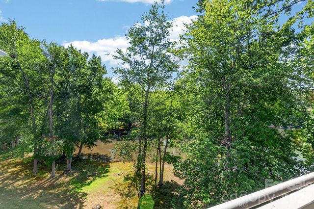 797 Peninsula Drive, Davidson, NC 28036