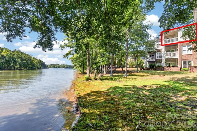 797 Peninsula Drive, Davidson, NC 28036