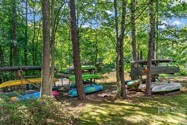 797 Peninsula Drive, Davidson, NC 28036