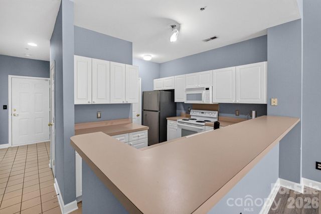 797 Peninsula Drive, Davidson, NC 28036
