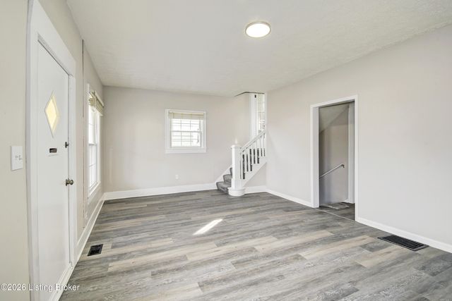 4212 Larkwood Ave, Louisville, KY 40212